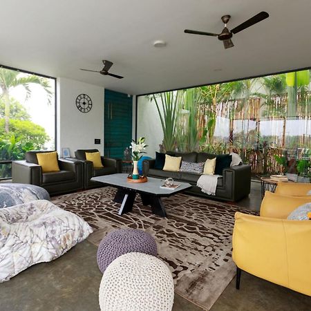 Open House By Stayvista - Nestled In Nature, Featuring A Swimming Pool & Expansive Lawn For A Serene Retreat Shikrapur Extérieur photo