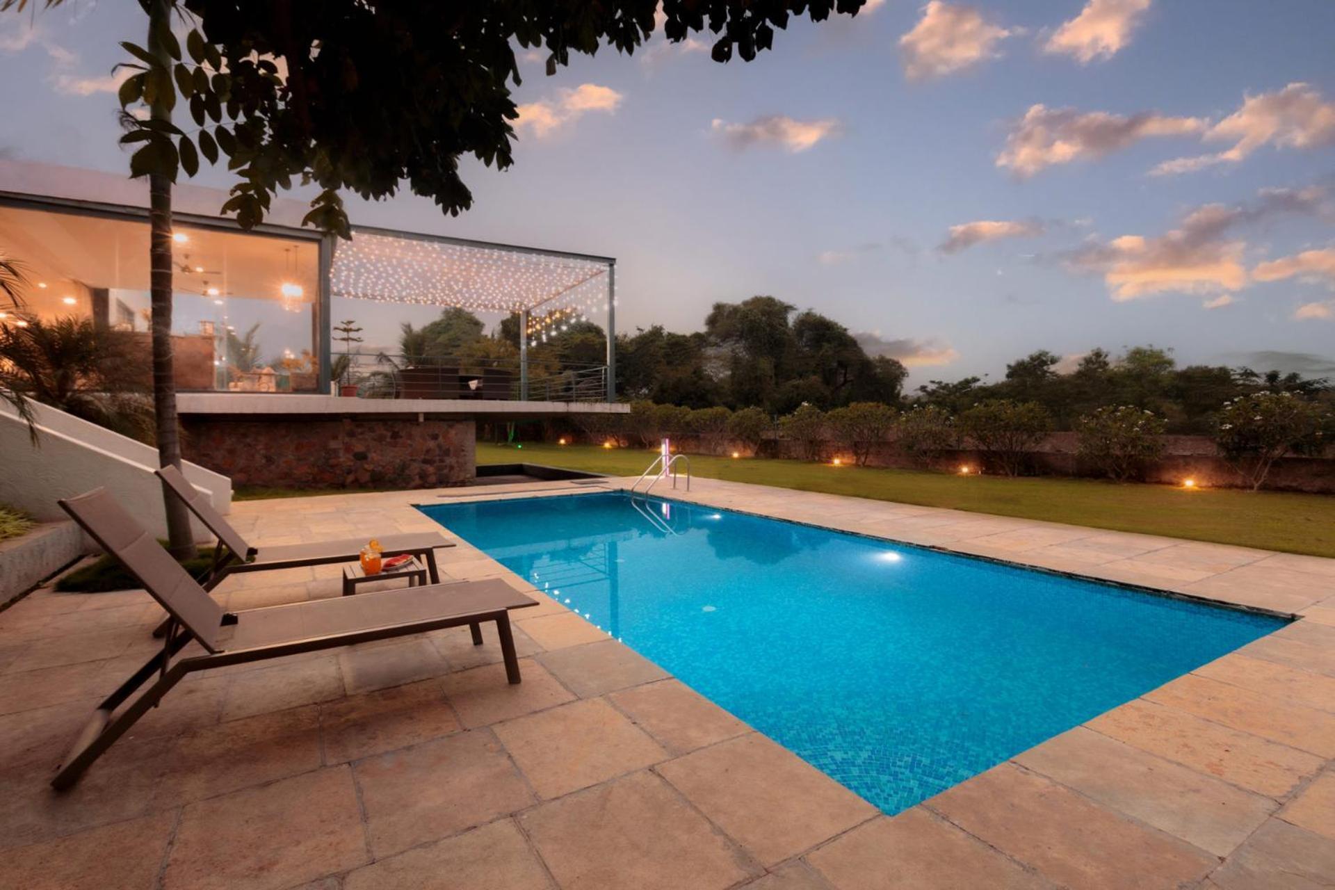 Open House By Stayvista - Nestled In Nature, Featuring A Swimming Pool & Expansive Lawn For A Serene Retreat Shikrapur Extérieur photo