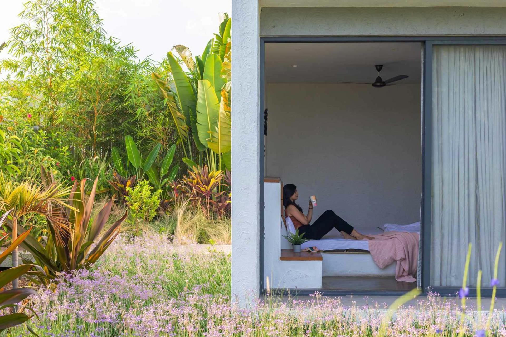 Open House By Stayvista - Nestled In Nature, Featuring A Swimming Pool & Expansive Lawn For A Serene Retreat Shikrapur Extérieur photo